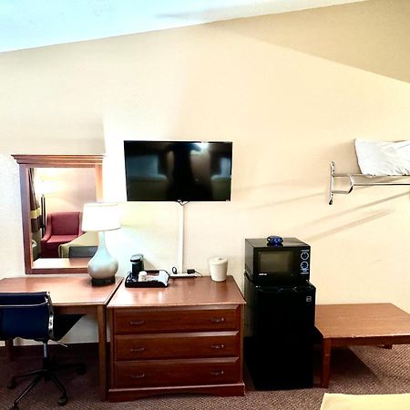 Owensville Inn Экстерьер фото