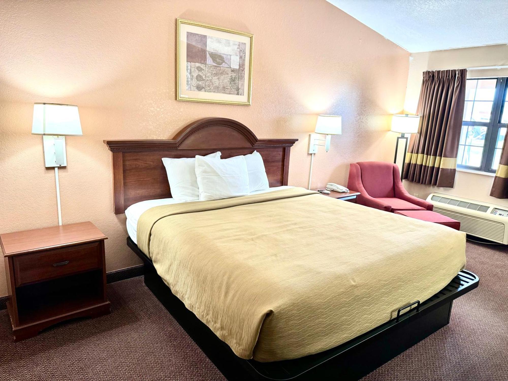 Owensville Inn Экстерьер фото