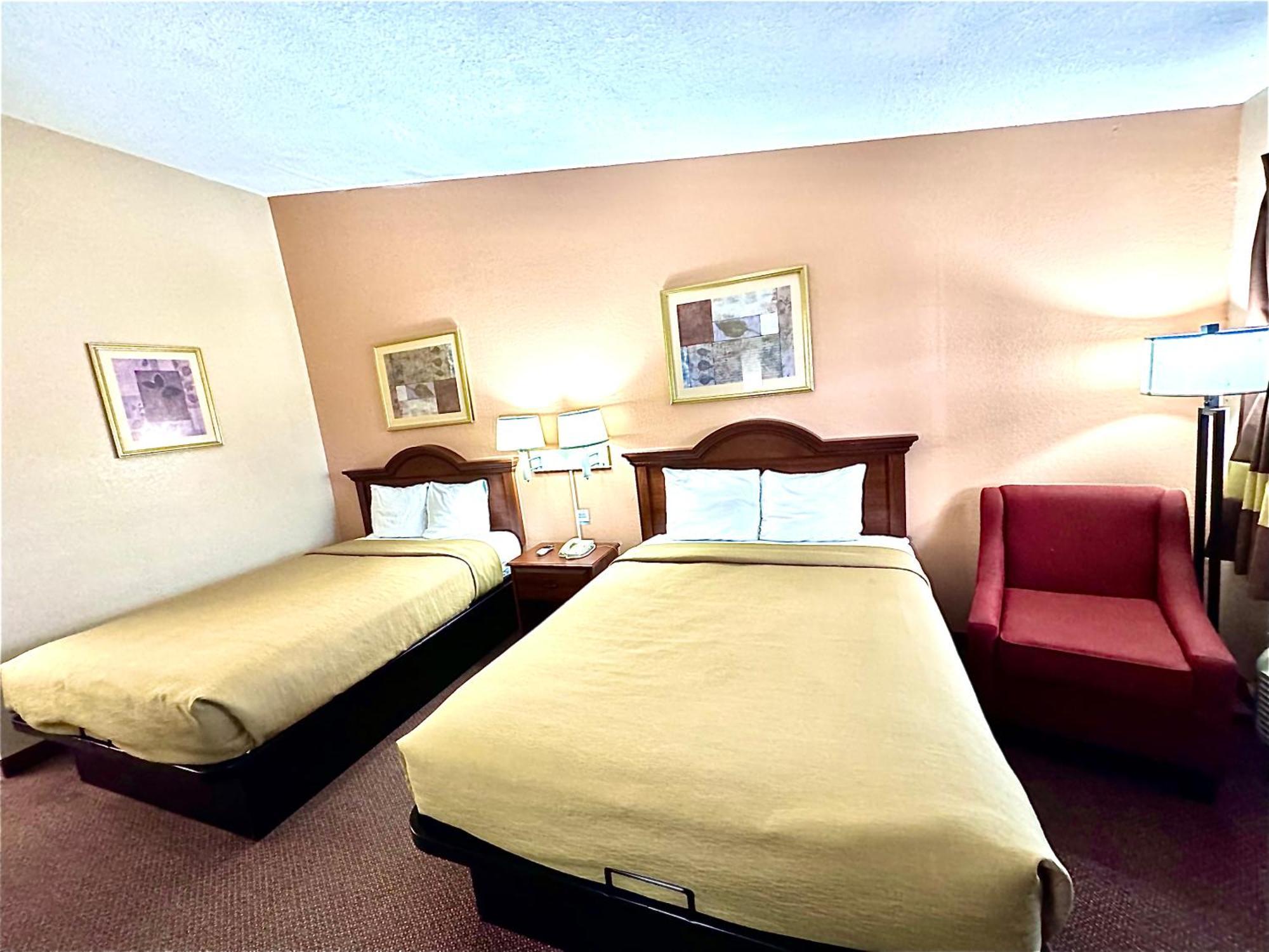 Owensville Inn Экстерьер фото
